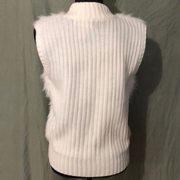Faux fur sweater vest - Picture 2 of 5